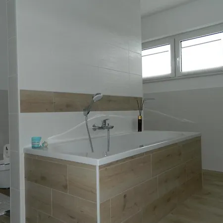 Appartement Ferien Naehe Kruepelsee Und Berlin